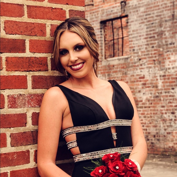 Sherri Hill prom dress - Picture 2 of 5